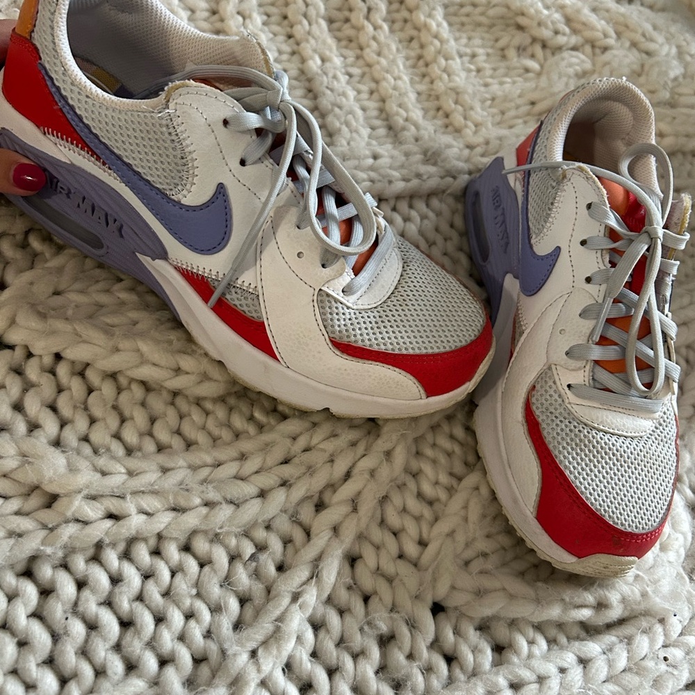 Nike White and Red Sneakers with Purple Accents